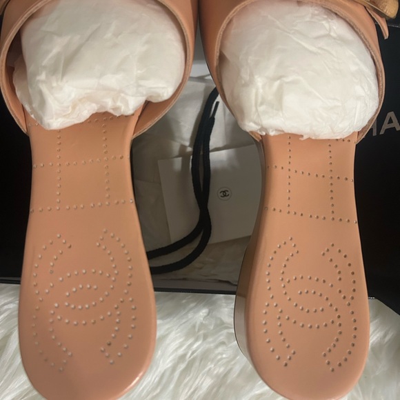 Chanel Vintage Leather and Wood Slides in Peach Color-size 7.5 - Picture 8 of 15
